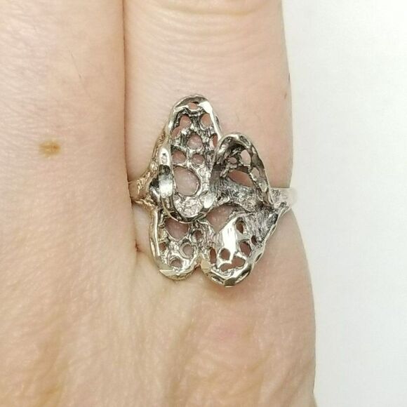 Vintage Sterling Silver Abstract Wavy Filigree Design Ring, Size 6 1/2 Band - Picture 1 of 10